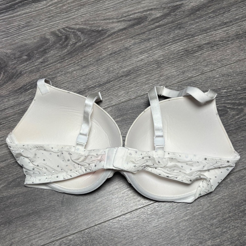 Victoria's Secret Push Up Bra Silver Star Print White Adjustable Straps 38D 403 - Picture 4 of 10
